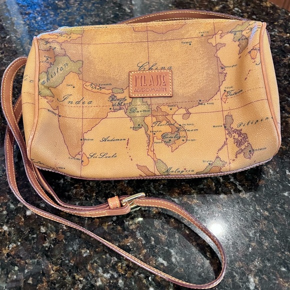 Vintage Alviero Martini 1a Classe Geo Map Italian Bag - Picture 12 of 13
